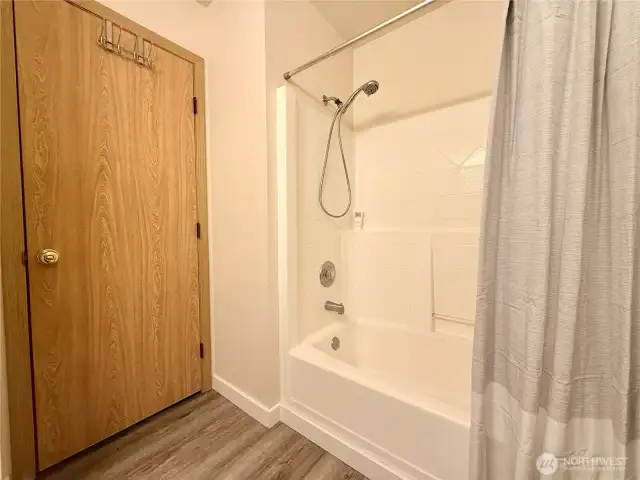 Another view of the upstairs guest/hall bathroom.