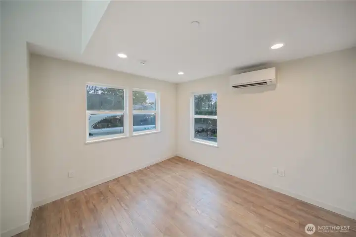 Living Room Dining Open floorpplan to Kitchen