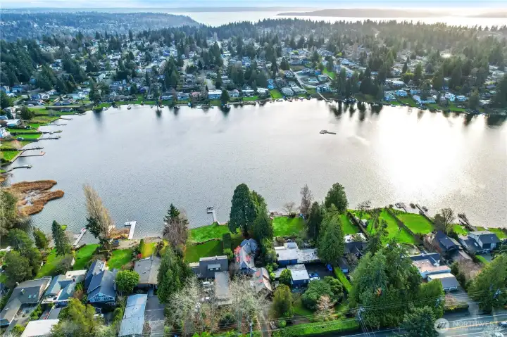 Lake Burien 2 blocks away