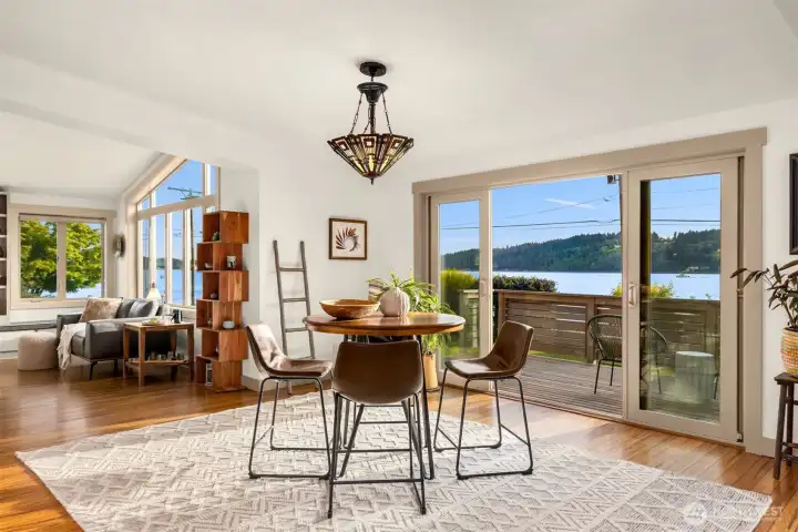 Generous space for a large dining table. Generous space for a large dining table.