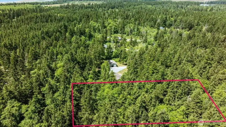 There's plenty of space to plan the perfect PNW retreat.