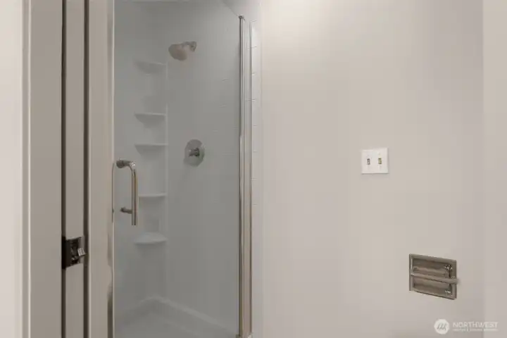 Primary shower
