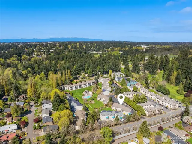 Welcome to this beautifully updated top floor unit in the sought after Bridgehaven Condominiums.