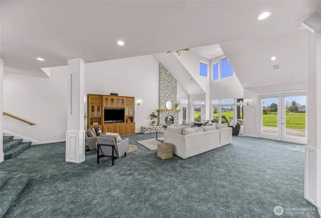 Floor to ceiling windows make the floor plan open and bright