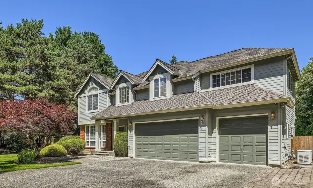 This beautiful spacious home on Union Hill has room for everyone, in and out!  The whole-house 11.5 kwh generator will keep you warm and your food cold during any power outage, no matter how long.