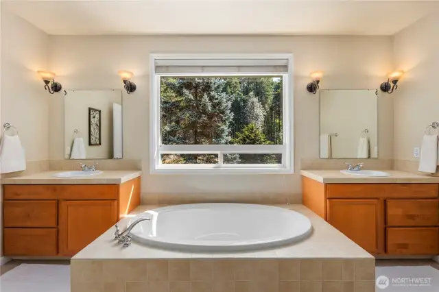 Primary bath with his/hers sinks