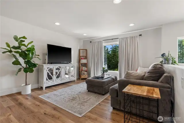 Light and Bright Living Room