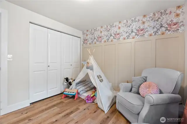 2nd Bedroom Upstairs