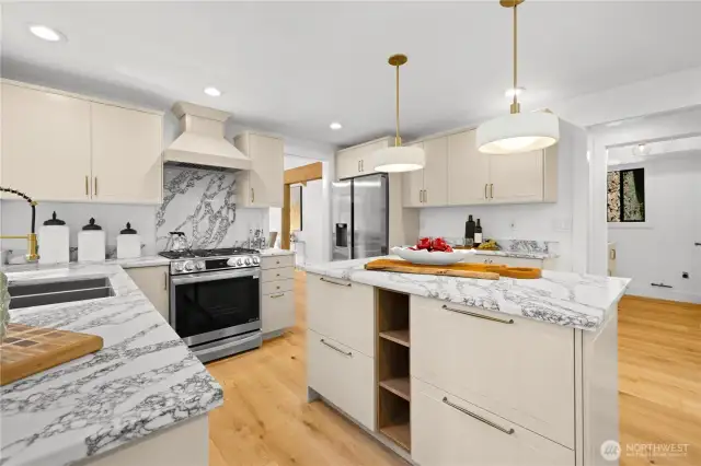 Renovated Chef's Kitchen With Modern Finishes.