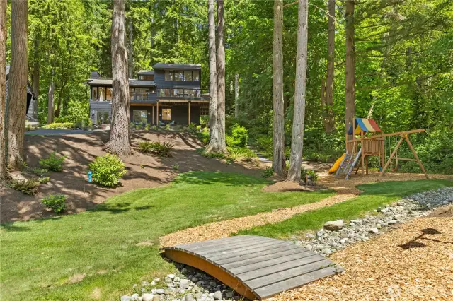Spacious Yard