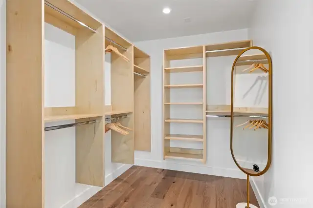 Closet 1