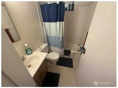 Unit 1 bathroom