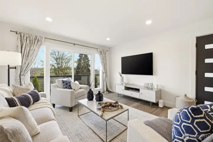 Smart, Flowing Floorplan