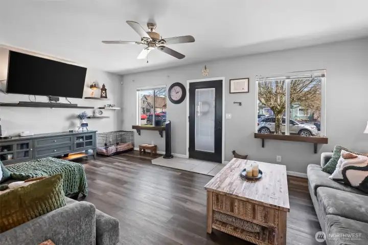 Another view of the living room.