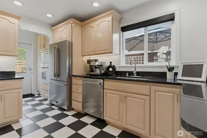 The second stove, microwave and even more storage,