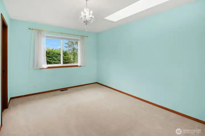 Additional bedroom 1 with huge walk-in closet.