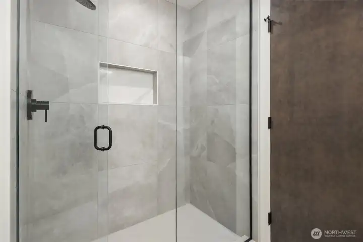Guest Bathroom Walk-in Shower Guest Bathroom Walk-in Shower