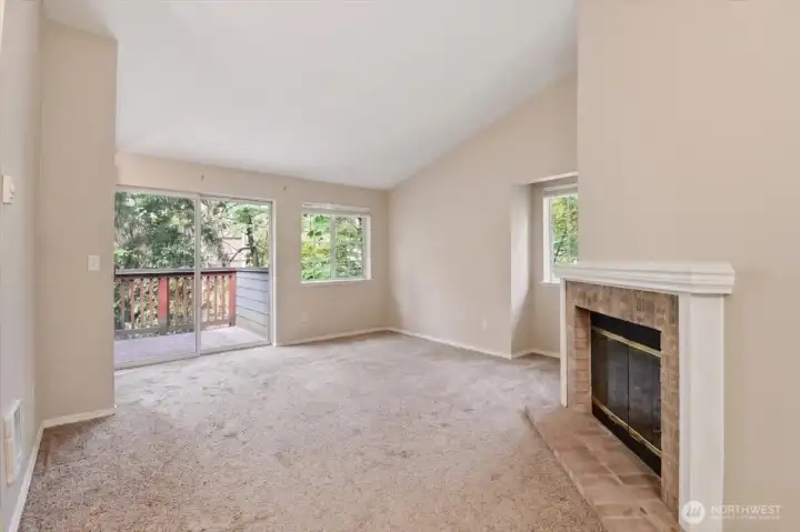 AI of living room w/no furniture