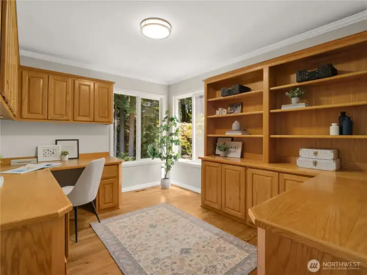 Whether working from home, managing daily tasks, or pursuing creative projects, this dedicated office offers a quiet and inviting setting. Whether working from home, managing daily tasks, or pursuing creative projects, this dedicated office offers a quiet and inviting setting.