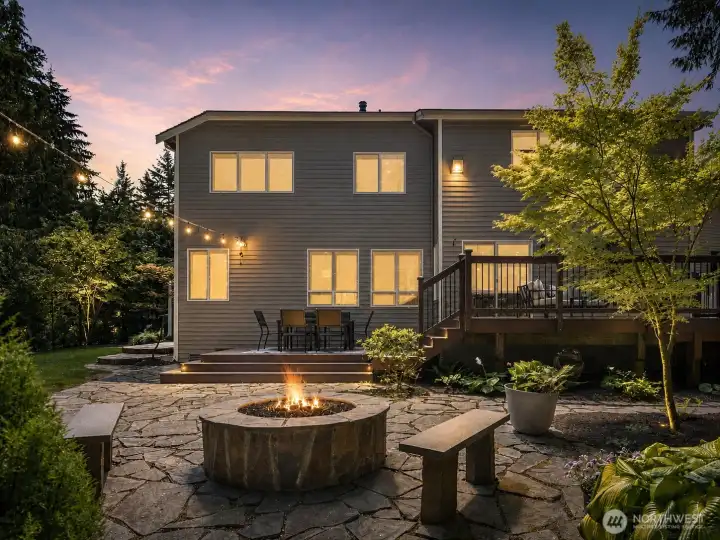 From sunset gatherings around the fire pit to quiet nights beneath the stars, this beautifully designed backyard offers an inviting atmosphere that perfectly captures the warmth of home. From sunset gatherings around the fire pit to quiet nights beneath the stars, this beautifully designed backyard offers an inviting atmosphere that perfectly captures the warmth of home.