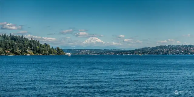 And close to Lake Washington, too!