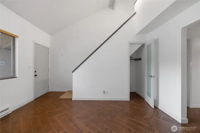 Showing the entry door
