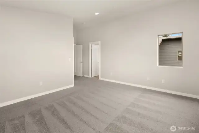 Interior finishes may vary. See site agent for details.