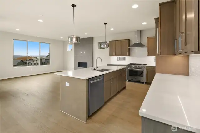 Interior finishes may vary. See site agent for details.
