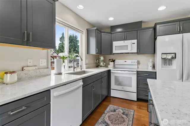 Quartz Slab & Soft Close Cabinetry!