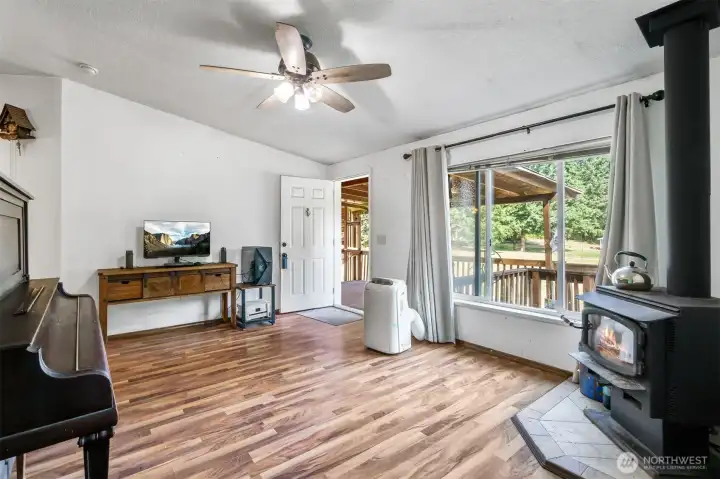 Living room, looking across to the entry.