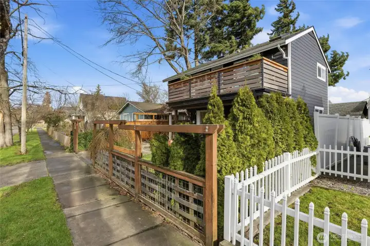 Located in one of Bellingham's wonderful walkable neighborhoods.