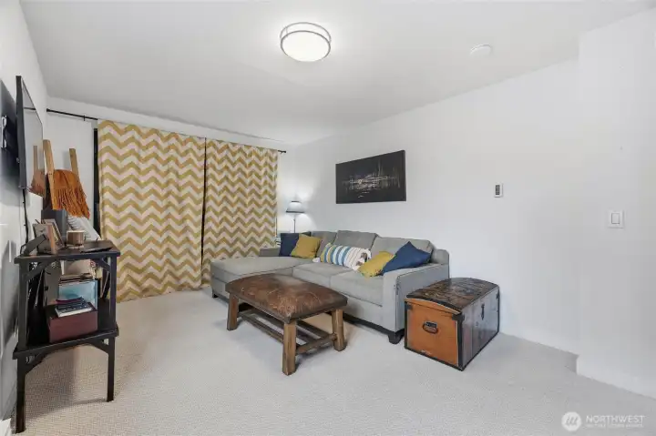 The second lower bedroom.