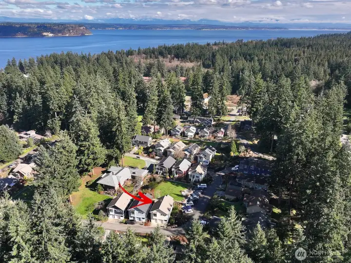 Sellers love their neighborhood that offers a community vibe with close knit friendly neighbors.