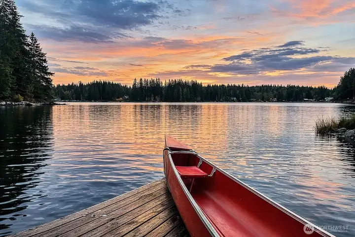 Goss Lake. Waterfront property with two living spaces.