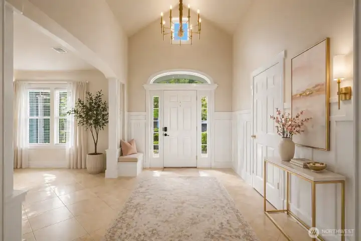 VIRTUALLY STAGED: Luxious grand entry