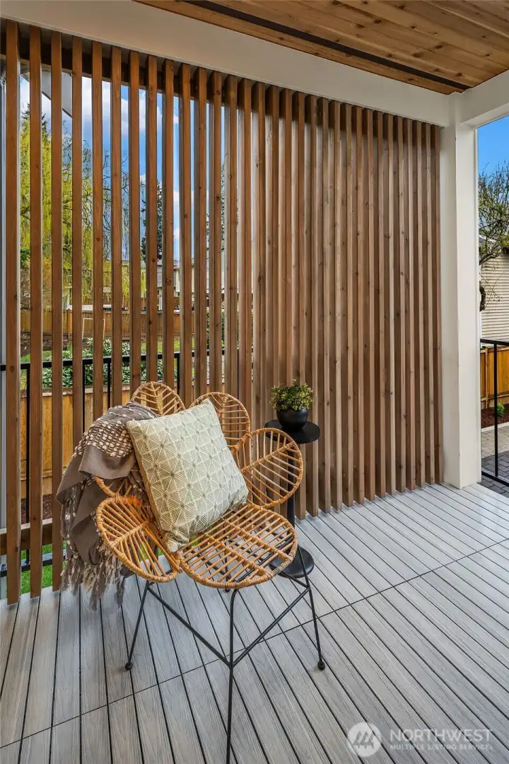 Privacy detail on primary balcony