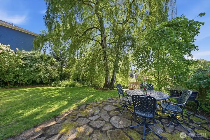 Beautiful, shaded yard with patio are perfect for Summer evenings