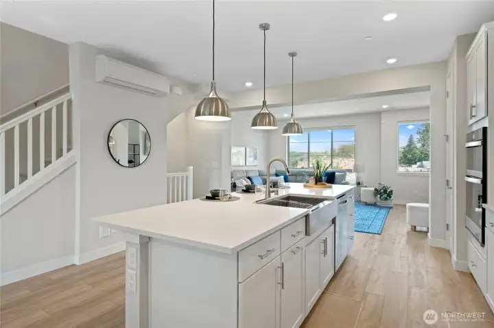 Bright open concept kitchen and seamless flow for entertaining Bright open concept kitchen and seamless flow for entertaining