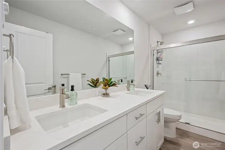Stylish and functional dual sink bathroom Stylish and functional dual sink bathroom