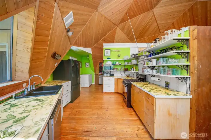 There is a extra large walk in pantry as you enter the kitchen to the left. There is a extra large walk in pantry as you enter the kitchen to the left.