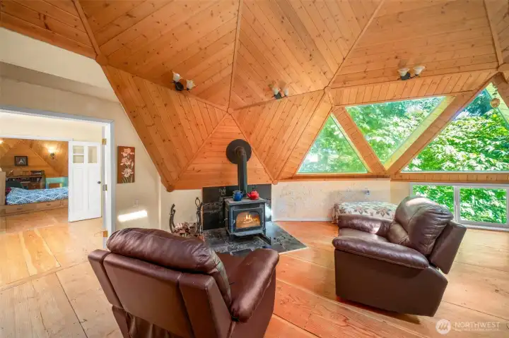 This is such a cool space with the views into the stunning property! This is such a cool space with the views into the stunning property!