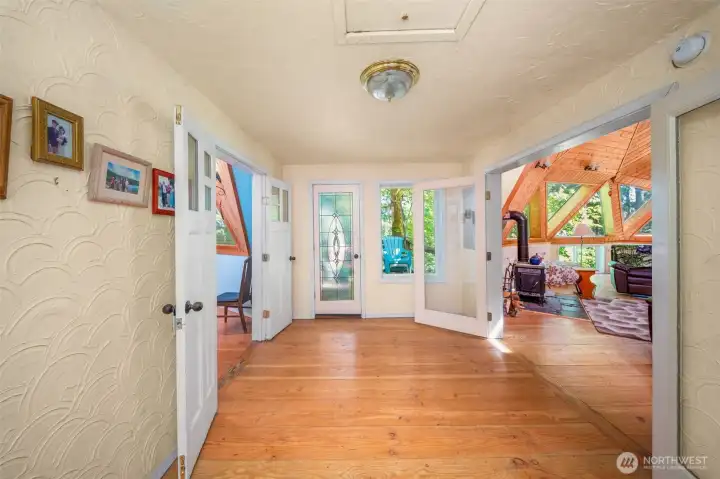 Check out the incredible stucco detail on the walls! Straight ahead is a deck overlooking the views. Check out the incredible stucco detail on the walls! Straight ahead is a deck overlooking the views.