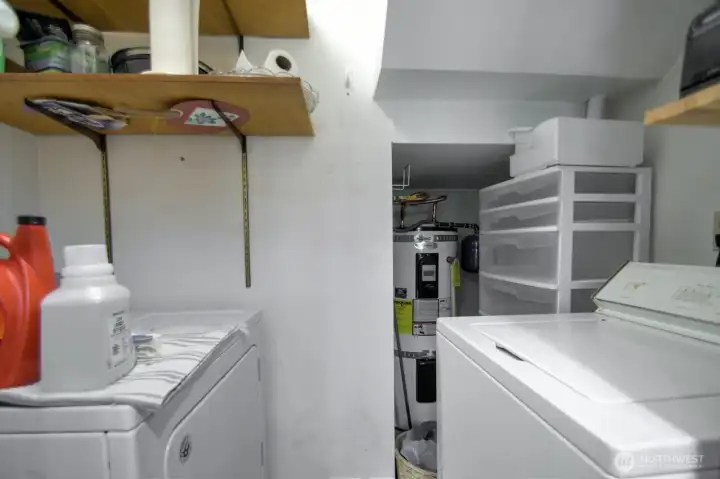 washer and dryer stay with home