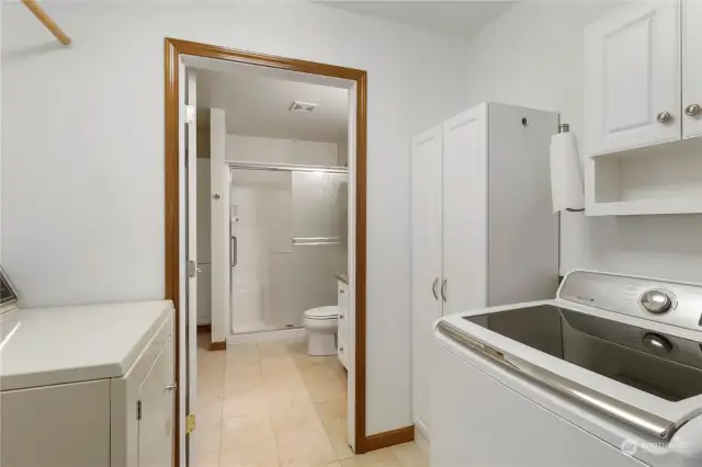 HVAC System, Network Hub Access, Laundry Room with Washer and Dryer, Full Bathroom with One Piece Fiberglass Full sized Shower with Glass Doors, Granite Countertop, Covered Patio Area.
