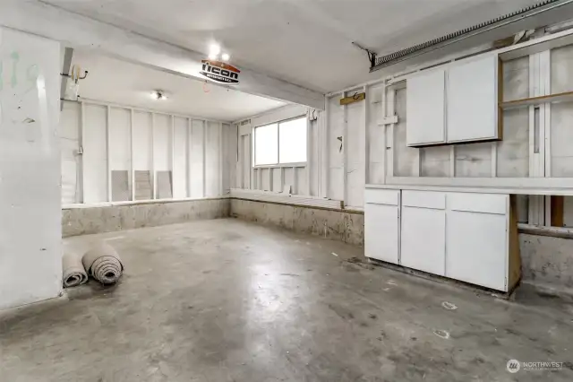 Garage with extra storage storage space