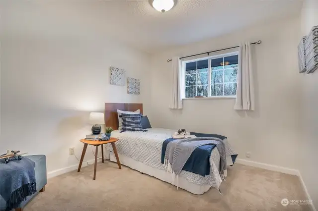 Upstairs middle bedroom