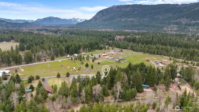 Conveniently located near the Palouse to Cascades Trail, Snoqualmie Pass, National Forest, Cle Elum and I-90 for an easy commute.