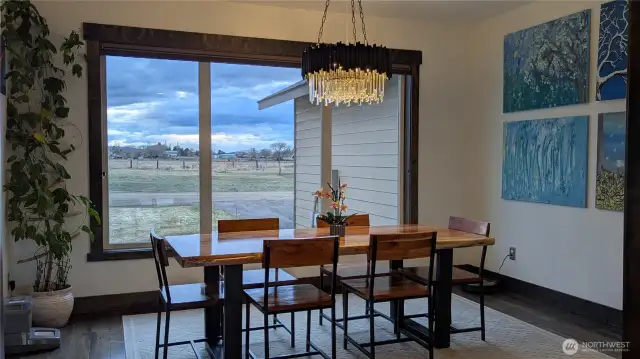 The perfect dining room for Holidays and entertaining.
