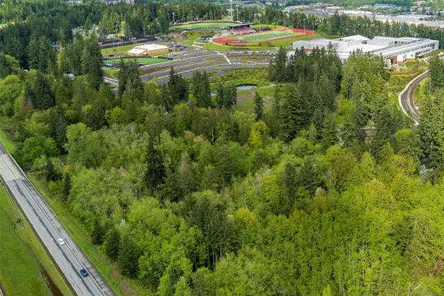Property to the right of the highway and minutes to schools.