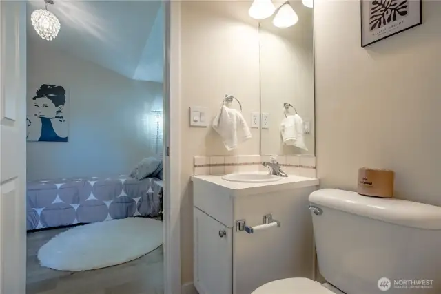 2nd bathroom